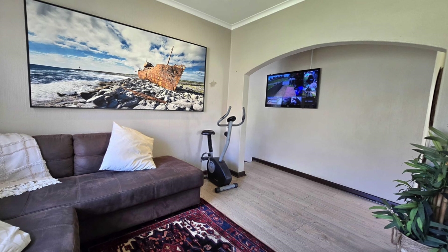 4 Bedroom Property for Sale in Brackendowns Gauteng