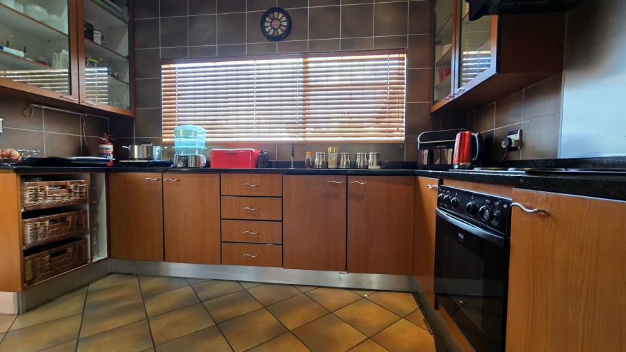 4 Bedroom Property for Sale in Brackendowns Gauteng