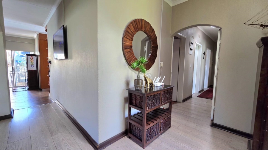 4 Bedroom Property for Sale in Brackendowns Gauteng