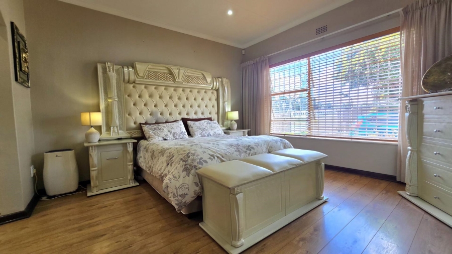 4 Bedroom Property for Sale in Brackendowns Gauteng
