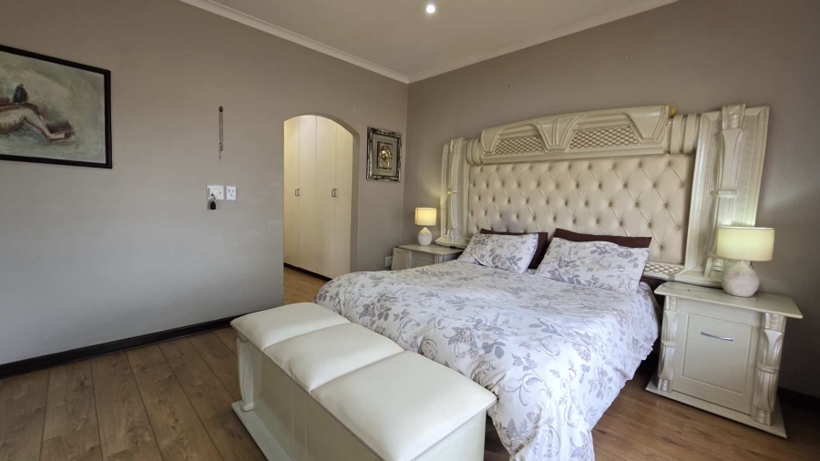 4 Bedroom Property for Sale in Brackendowns Gauteng