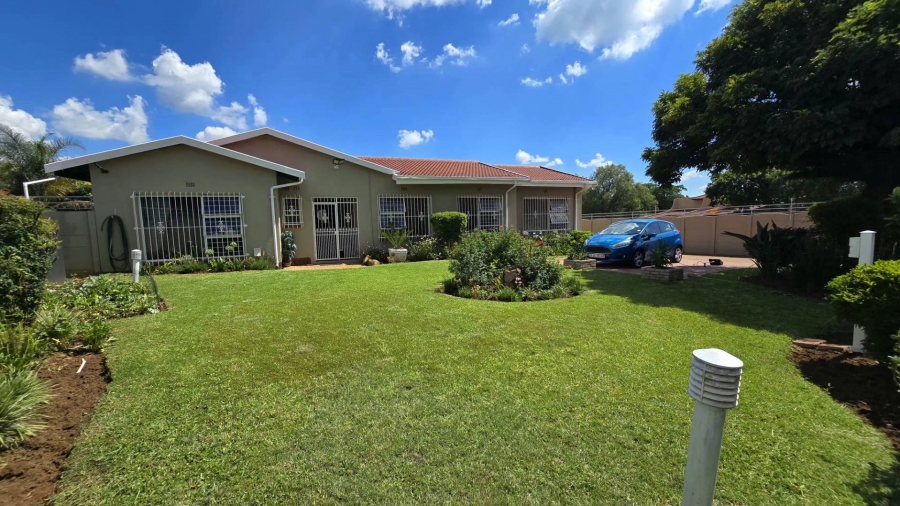 4 Bedroom Property for Sale in Brackendowns Gauteng