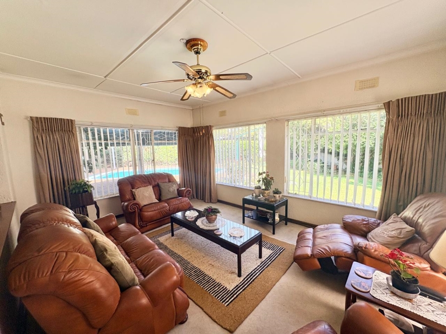 5 Bedroom Property for Sale in Glenanda Gauteng