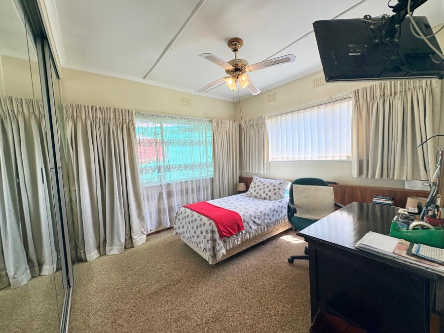 5 Bedroom Property for Sale in Glenanda Gauteng