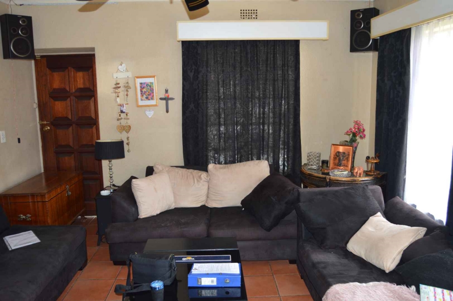 3 Bedroom Property for Sale in Albertsdal Gauteng
