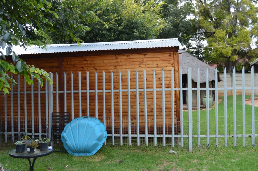 3 Bedroom Property for Sale in Albertsdal Gauteng