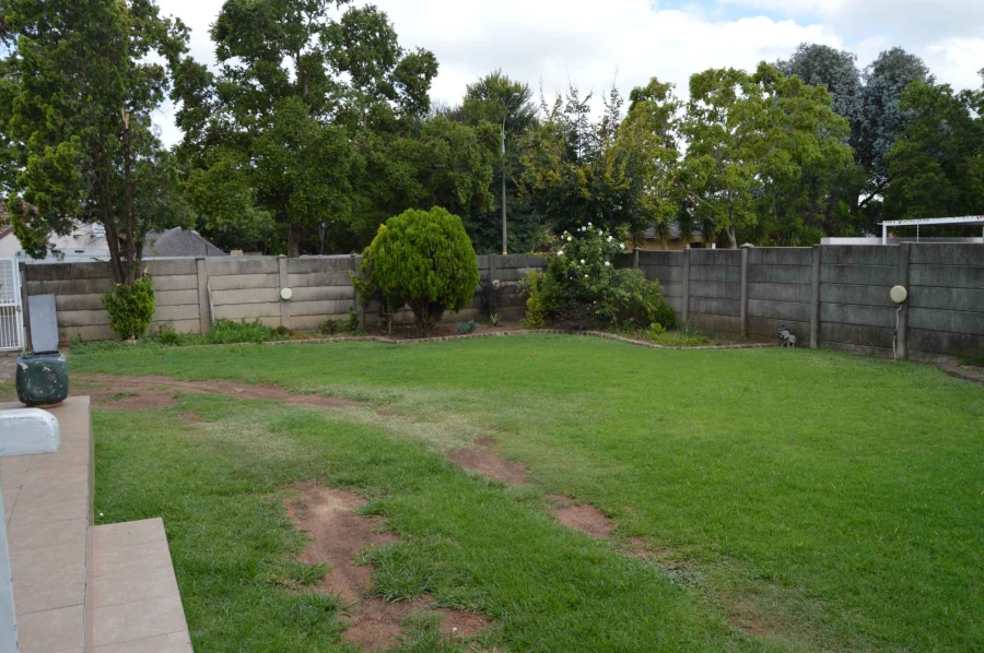 3 Bedroom Property for Sale in Albertsdal Gauteng