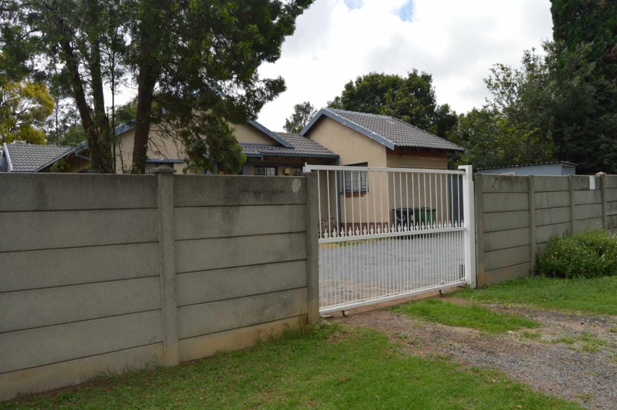 3 Bedroom Property for Sale in Albertsdal Gauteng