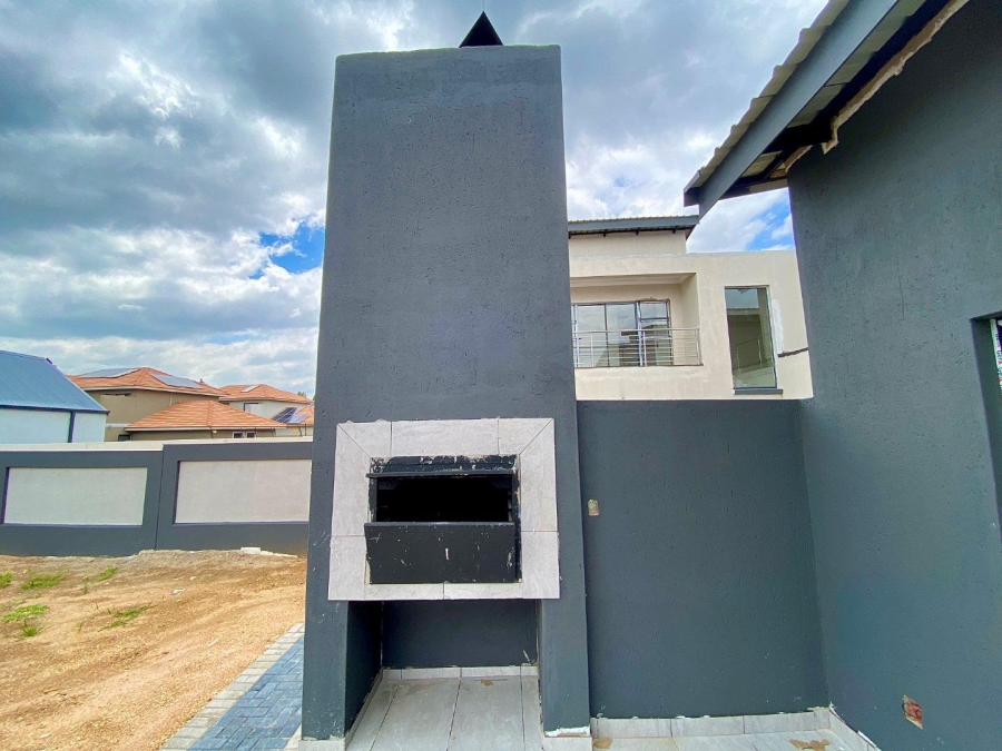 0 Bedroom Property for Sale in Roodepark Eco Estate Gauteng