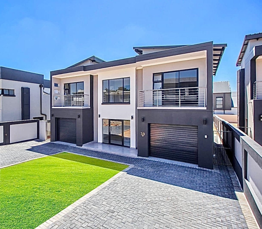 4 Bedroom Property for Sale in Roodepark Eco Estate Gauteng