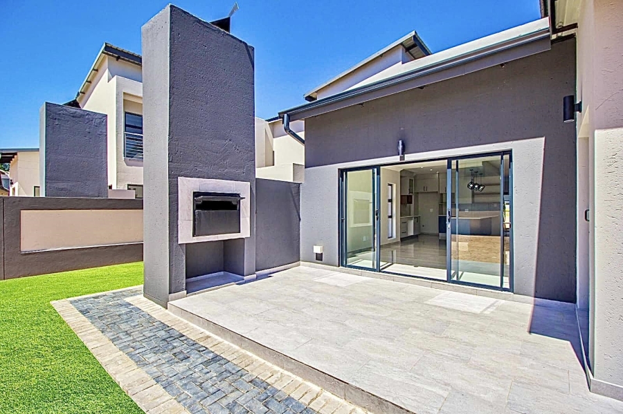 4 Bedroom Property for Sale in Roodepark Eco Estate Gauteng