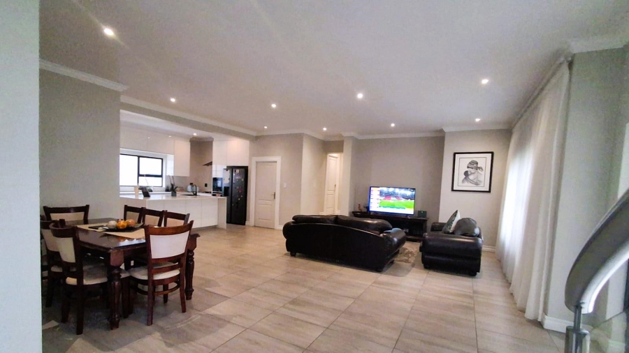 4 Bedroom Property for Sale in Blue Valley Golf Estate Gauteng
