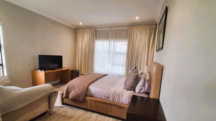 4 Bedroom Property for Sale in Blue Valley Golf Estate Gauteng