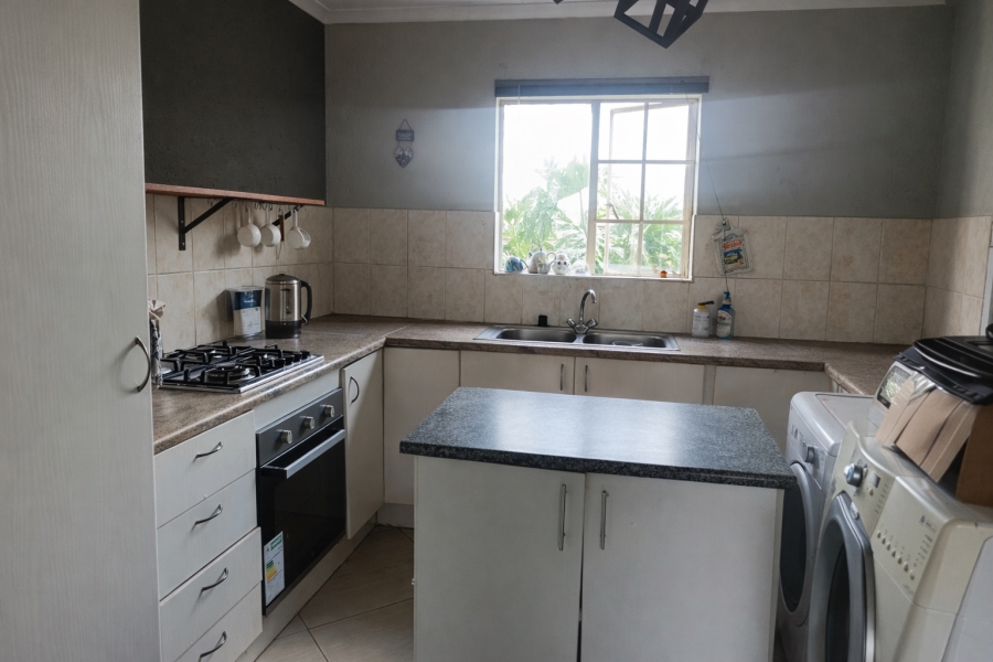 2 Bedroom Property for Sale in Heuwelsig Estate Gauteng