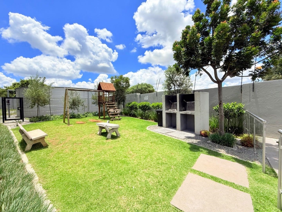 1 Bedroom Property for Sale in Midridge Park Gauteng