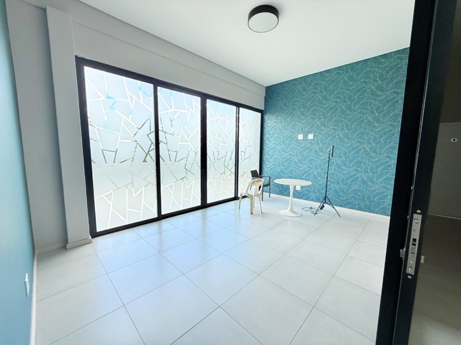 1 Bedroom Property for Sale in Midridge Park Gauteng