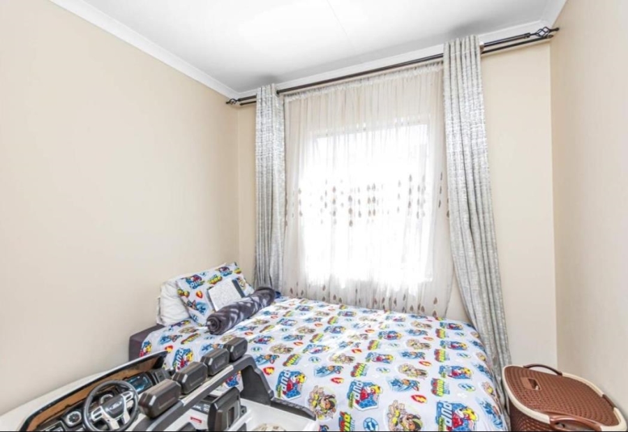 To Let 3 Bedroom Property for Rent in Thatch Hill Estate Gauteng