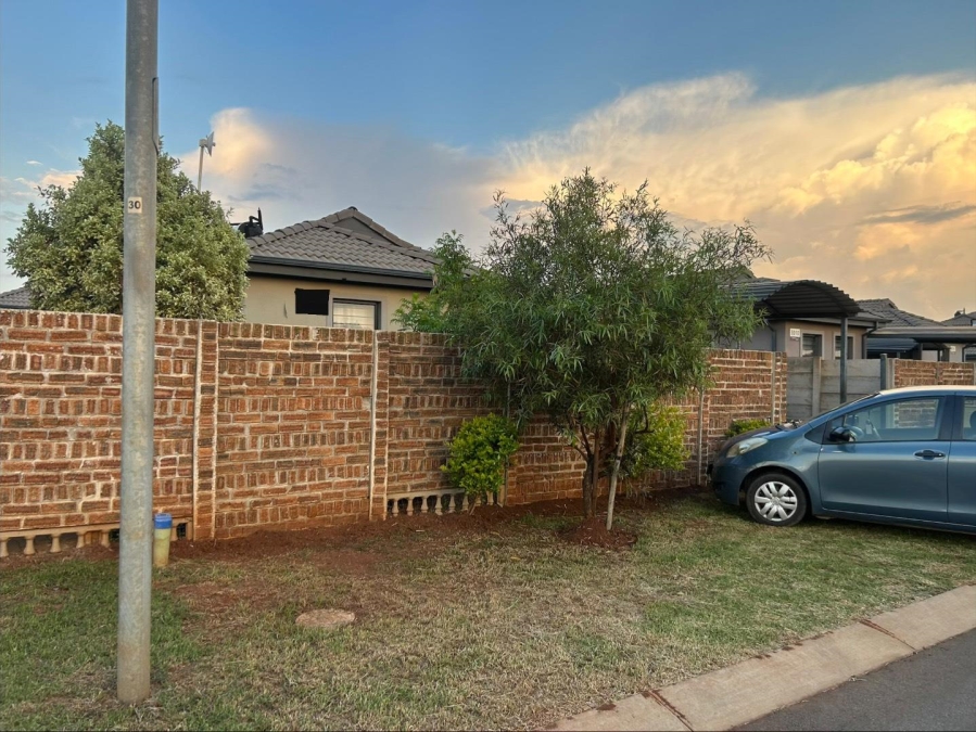 3 Bedroom Property for Sale in Lotus Gardens Gauteng