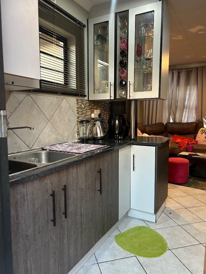 3 Bedroom Property for Sale in Lotus Gardens Gauteng