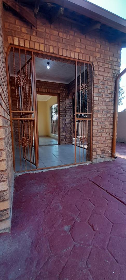To Let 3 Bedroom Property for Rent in Soshanguve WW Gauteng