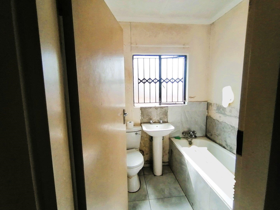 2 Bedroom Property for Sale in Soshanguve XX Gauteng