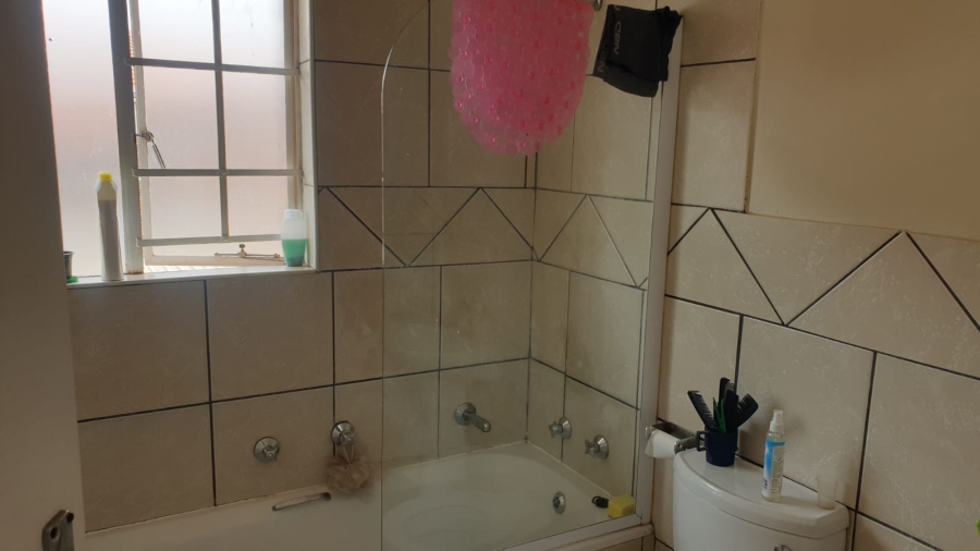 2 Bedroom Property for Sale in Clarina Gauteng