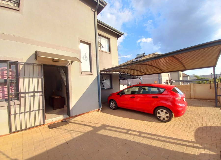 3 Bedroom Property for Sale in Lotus Gardens Gauteng