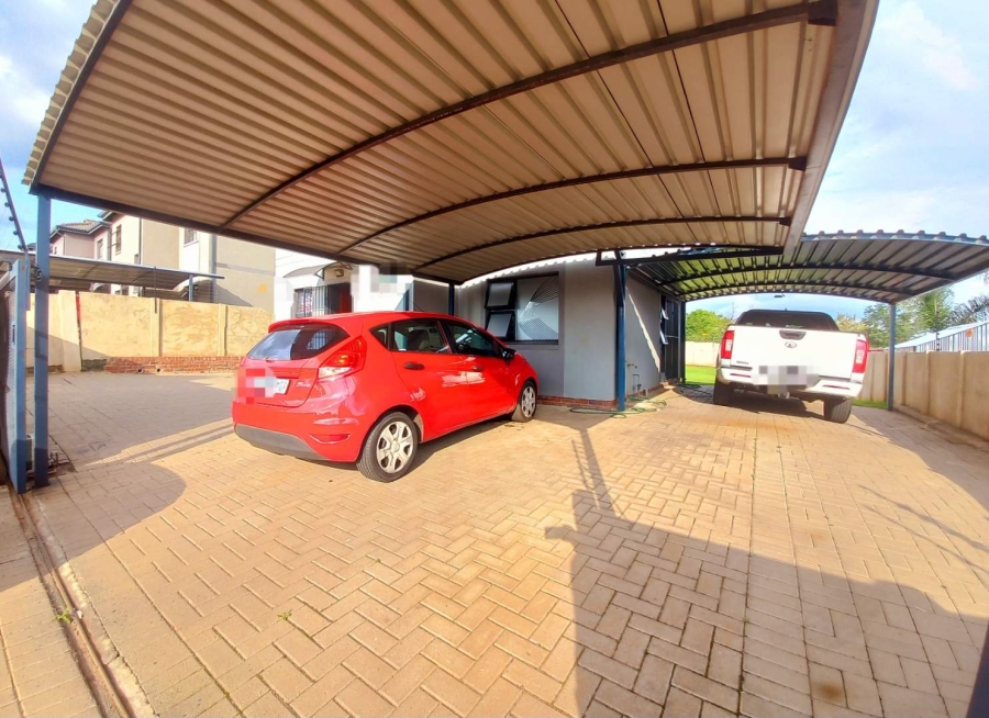 3 Bedroom Property for Sale in Lotus Gardens Gauteng