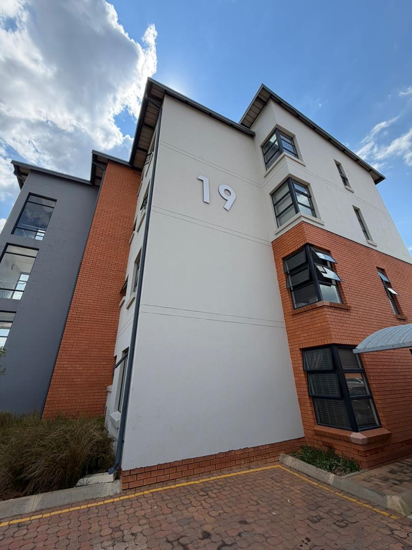 To Let 3 Bedroom Property for Rent in Glen Marais Gauteng