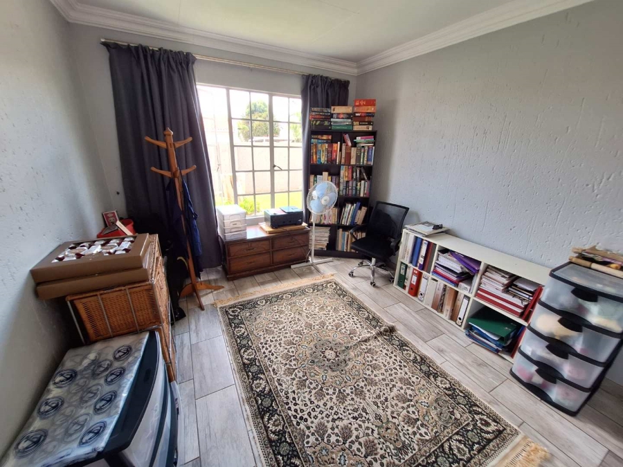 2 Bedroom Property for Sale in Randburg Gauteng