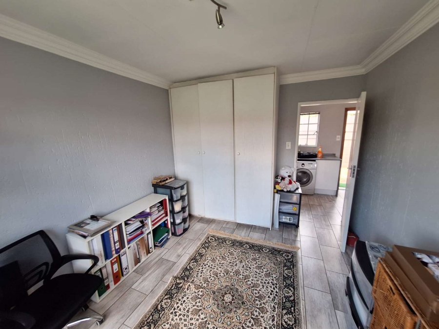 2 Bedroom Property for Sale in Randburg Gauteng