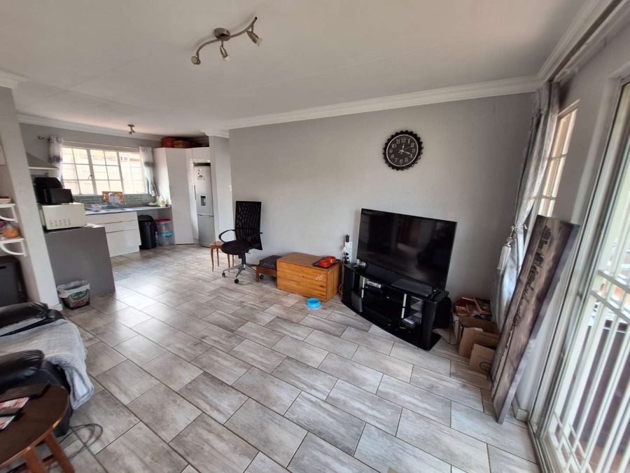 2 Bedroom Property for Sale in Randburg Gauteng