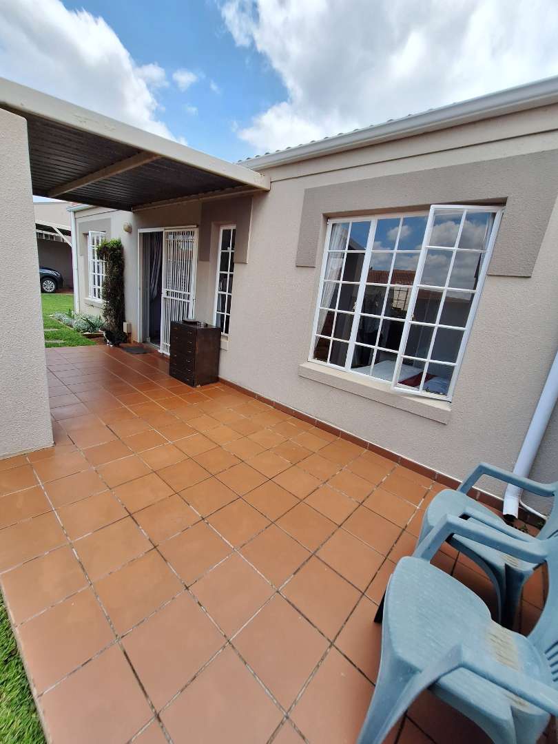 2 Bedroom Property for Sale in Randburg Gauteng
