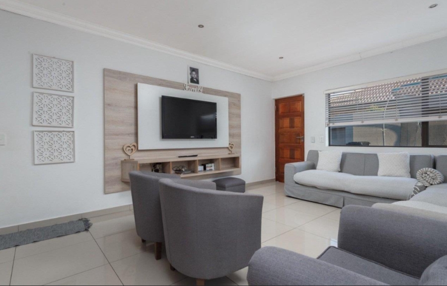 3 Bedroom Property for Sale in Raceview Gauteng