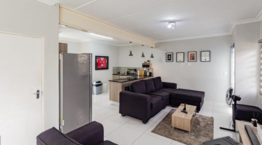 3 Bedroom Property for Sale in Albertsdal Gauteng