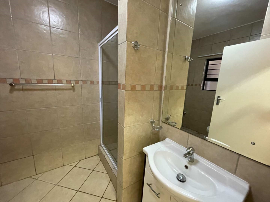 1 Bedroom Property for Sale in Oukraal Estate Gauteng