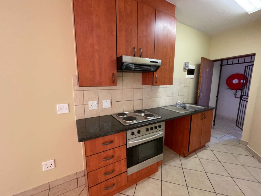 1 Bedroom Property for Sale in Oukraal Estate Gauteng