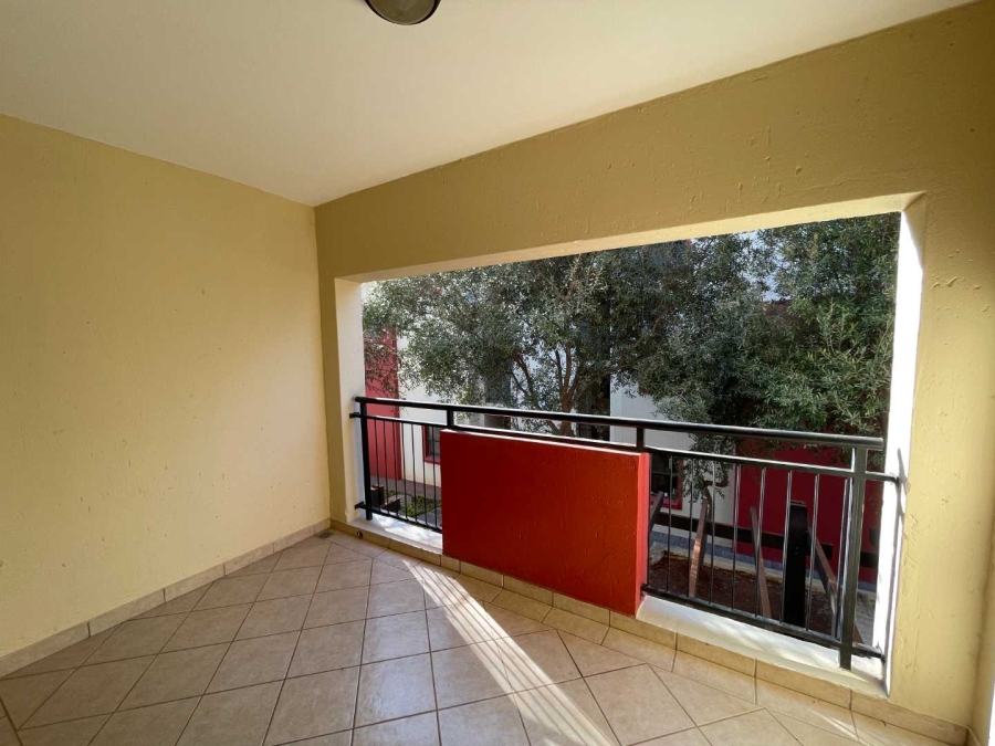 1 Bedroom Property for Sale in Oukraal Estate Gauteng
