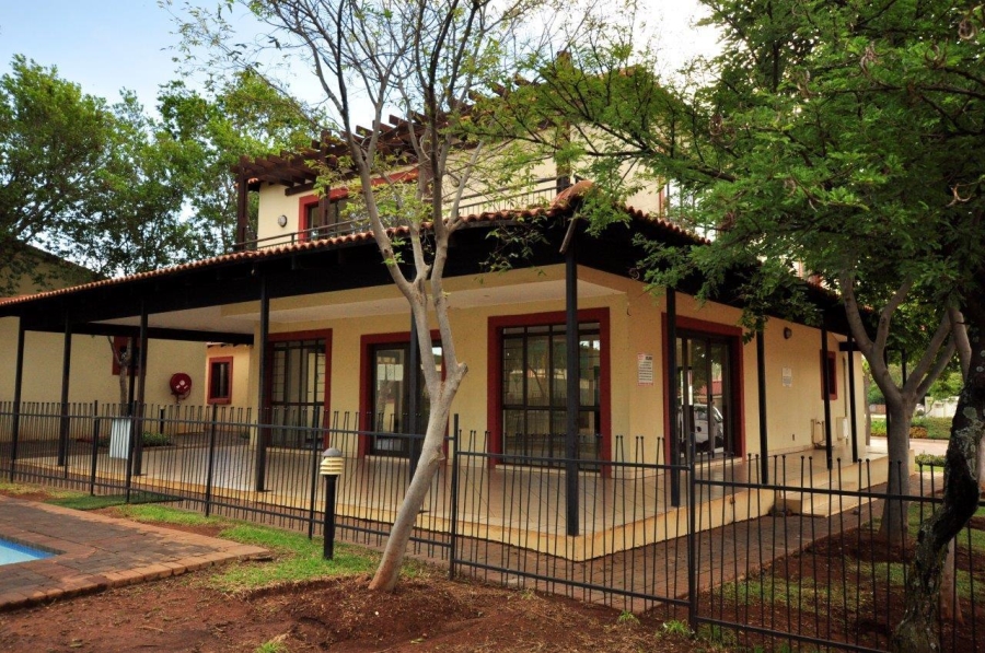 1 Bedroom Property for Sale in Oukraal Estate Gauteng