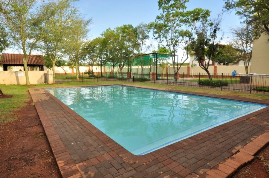 1 Bedroom Property for Sale in Oukraal Estate Gauteng