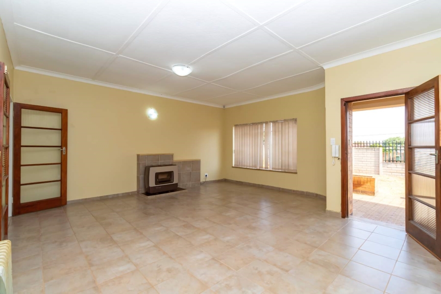 To Let 3 Bedroom Property for Rent in Roodepoort Gauteng