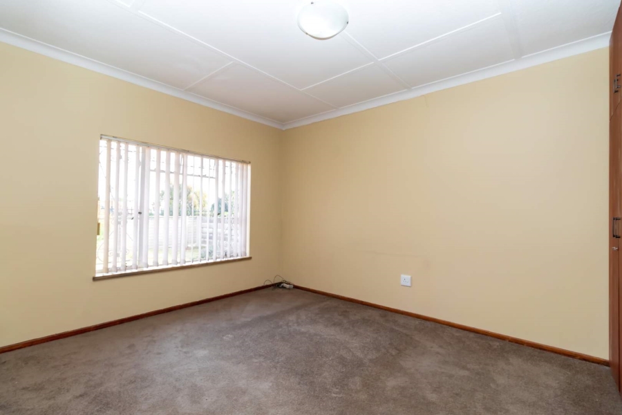 To Let 3 Bedroom Property for Rent in Roodepoort Gauteng