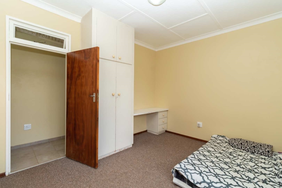 To Let 3 Bedroom Property for Rent in Roodepoort Gauteng