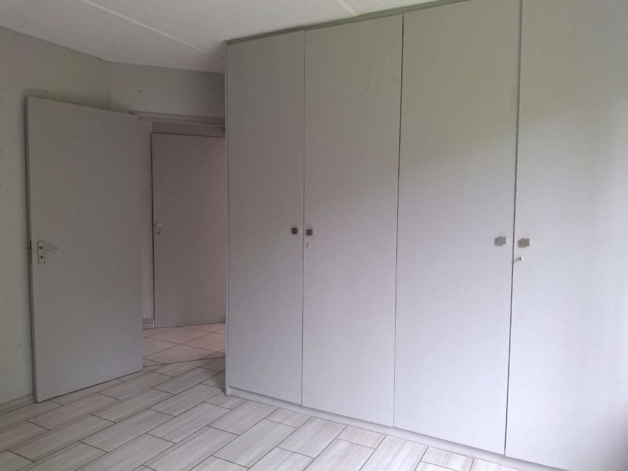 To Let 2 Bedroom Property for Rent in Morningside Gauteng