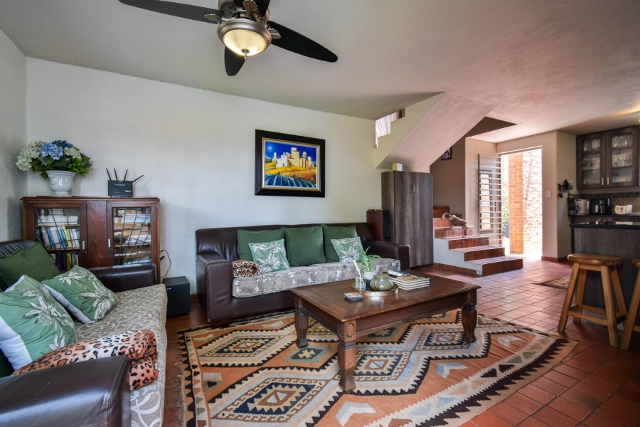 2 Bedroom Property for Sale in Die Wilgers Gauteng