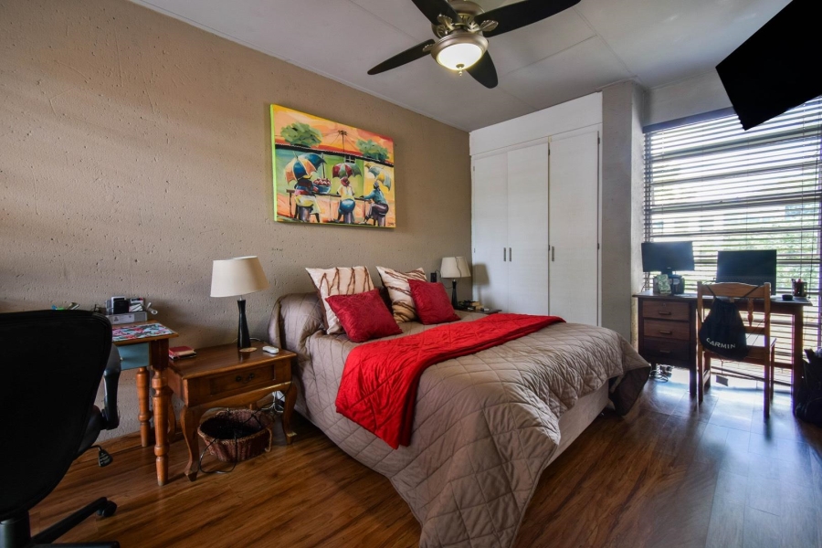 2 Bedroom Property for Sale in Die Wilgers Gauteng