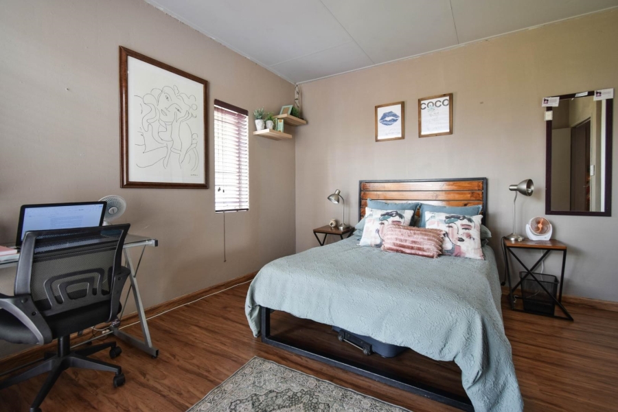 2 Bedroom Property for Sale in Die Wilgers Gauteng