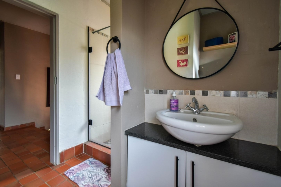 2 Bedroom Property for Sale in Die Wilgers Gauteng