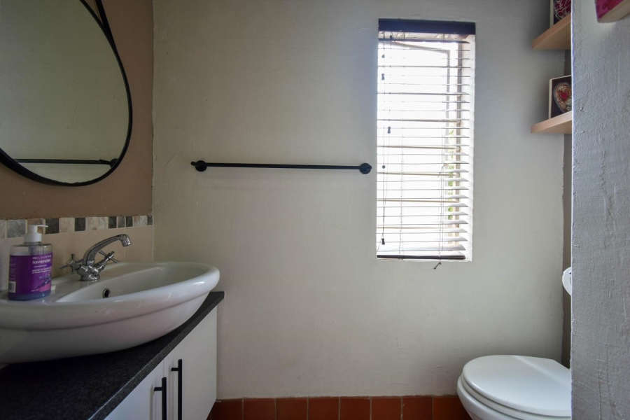 2 Bedroom Property for Sale in Die Wilgers Gauteng