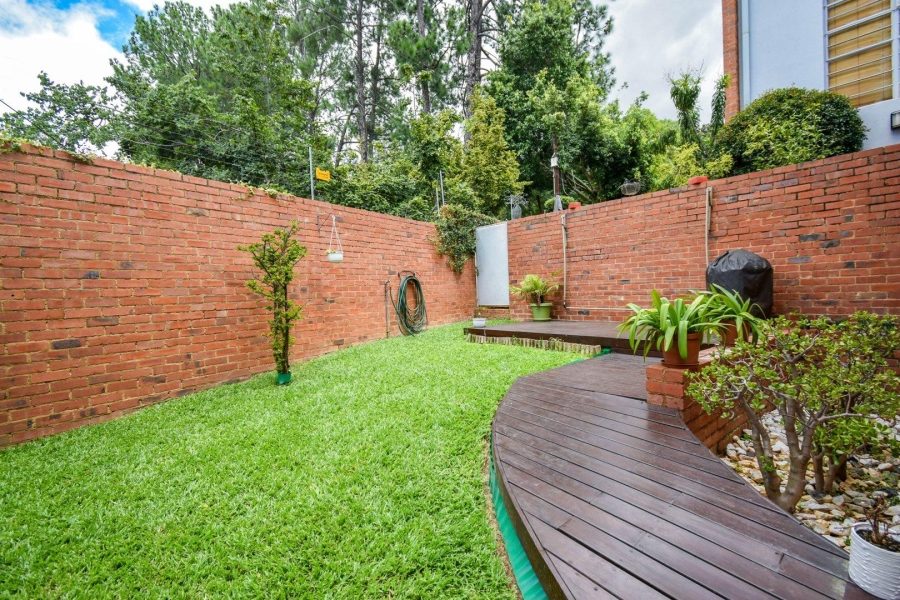 2 Bedroom Property for Sale in Die Wilgers Gauteng